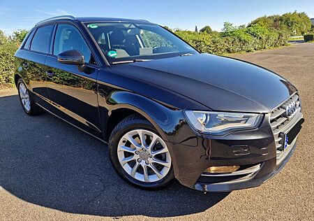 Audi A3 1.4 TFSI Sportback Xenon Navi LED SHZ PDC TÜV05/27