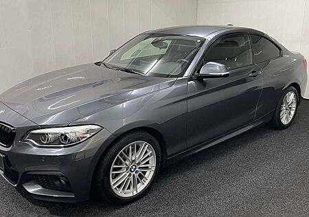 BMW 220 d M Sport Automatik Aus 1.H XENON SHZ NAVI KAMERA