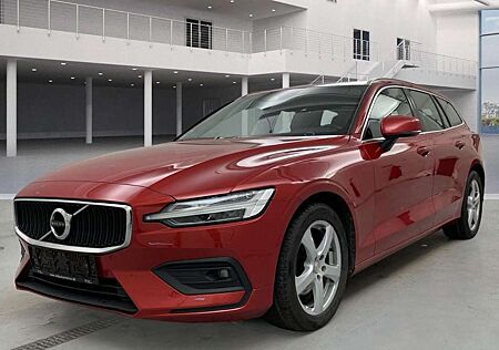 Volvo V60 Kombi Momentum Pro