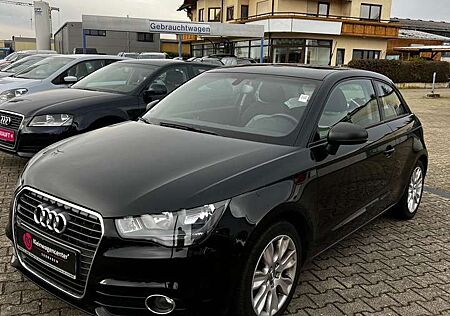 Audi A1 KLIMA ALU 122PS 1.HAND 76900KM NAVI TÜV NEU