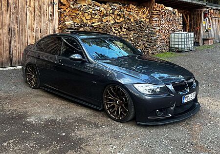 BMW 330i 330