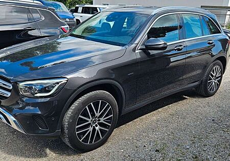 Mercedes-Benz GLC 300 de 4Matic 8fach ,19Zoll,HuD,Business-Pak