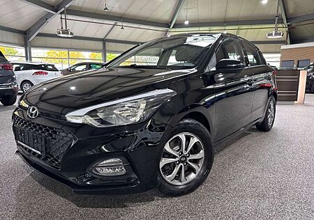 Hyundai i20 1.0i Trend NaviDAB RfK PDC 15''Klima Winter