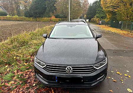 VW Passat Variant Volkswagen DSG, AHK, Zahnriemen Neu