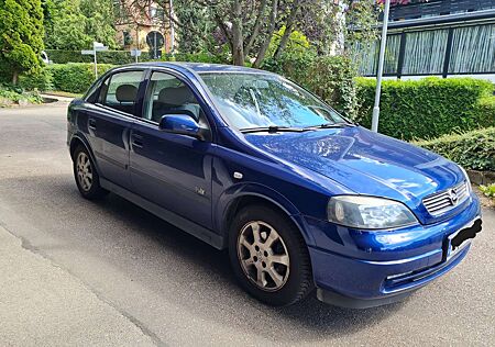 Opel Astra 1.6 Njoy