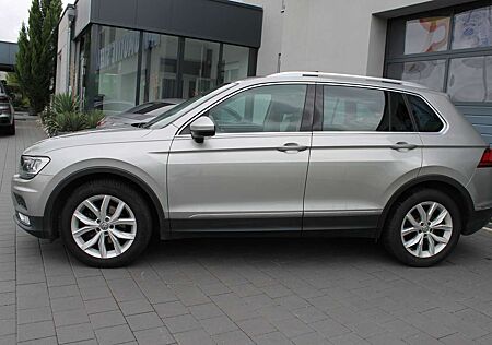 VW Tiguan Volkswagen 2.0 TDI SCR (BlueMotion Technology) DSG Sou