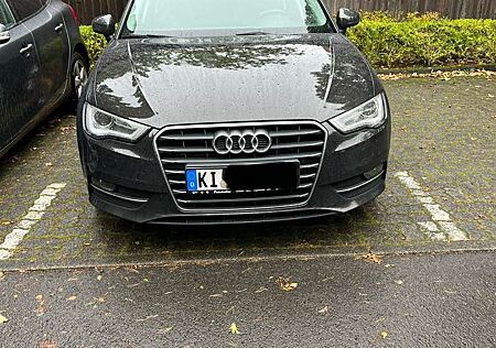 Audi A3 1.6 TDI Sportback (clean diesel) Attraction