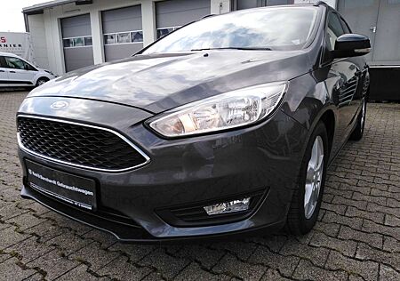 Ford Focus Business - MOTOR erst 59 tkm. !!