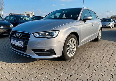 Audi A3 Sportback attraction|NAVI|BI-XENON