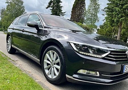 VW Passat Variant Volkswagen Passat Highline 1.5 TSI BMT DSG Vollausst. Ambie.