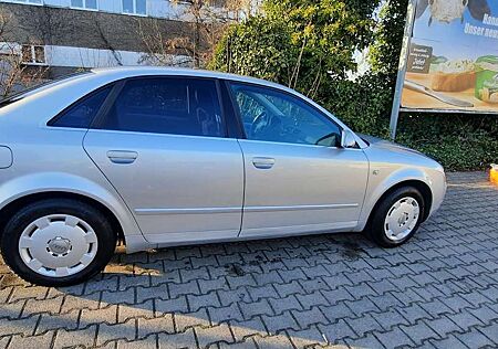 Audi A4 2.0 FSI