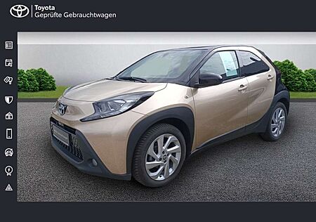 Toyota Aygo (X) Pulse Scheckheft wenig KM Service TÜV neu !