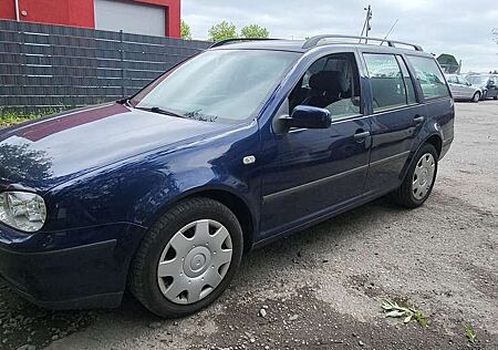 VW Golf Variant Volkswagen 1.6