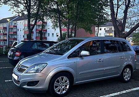 Opel Zafira 1.8 Family Plus