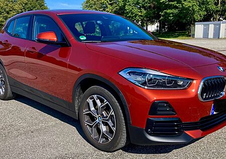 BMW X2 sDrive18i / Navi: Headup Display