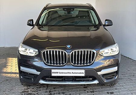 BMW X3 xDrive20d xLine Navi.LED.ACC.HarKard.AHK.Pano