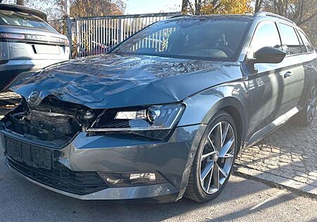 Skoda Superb Combi SportLine Bi-Xenon*Pano*Mem.*Canton