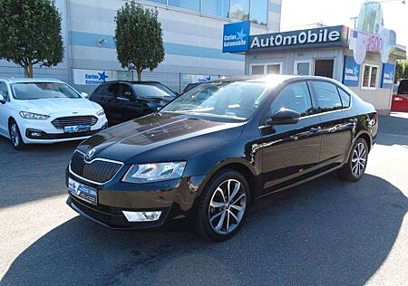 Skoda Octavia Lim.**Edition**1.6Tdi*Navi*SHZ*AHK*1Hand