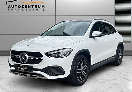 Mercedes-Benz GLA 200 PANO SPEEDLIMIT LED DAB