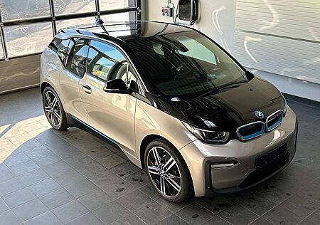 BMW i3 Leder_HarmKard_20"_DrivAss+_NaviProf_Parkassistent
