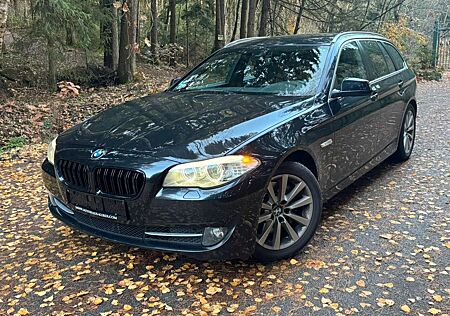 BMW 525 d xDrive R-KAMERA TEMPOMAT TEILLEDER 1-HAND