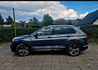 VW Tiguan Volkswagen 2.0 TDI SCR 4Motion R-Line Highline