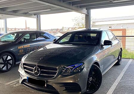Mercedes-Benz E 220 d 9G-TRONIC AMG Line TÜV/ SERVICE NEU