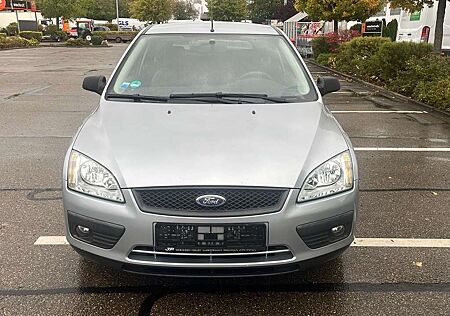 Ford Focus 1.6 Ti-VCT Trend