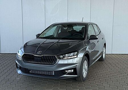 Skoda Fabia Selection 1.0 TSI DSG / PDC hi +Kamera / Front Ass