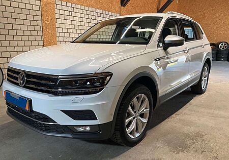 VW Tiguan Allspace Volkswagen Highline 7-Sitze 360 Grad LED