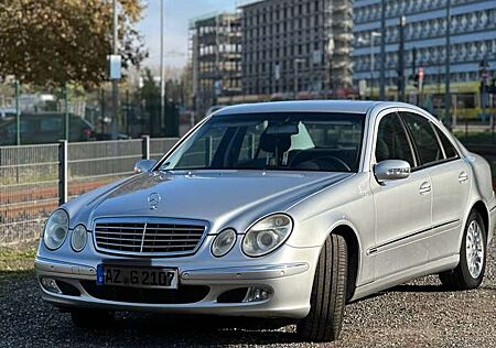 Mercedes-Benz E 200 Kompressor Elegance