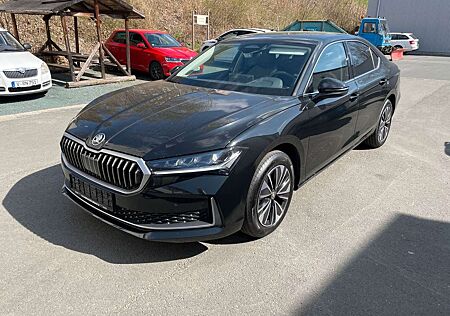 Skoda Superb 1.5TSI DSG mHEV Selection AHK*Kam*DCC