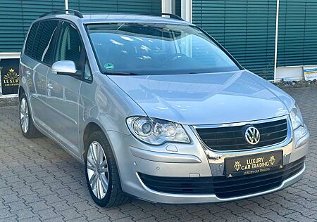VW Touran Volkswagen United XENON AUTOMATIK 7 SITZE TEMPOMAT TÜV NEU