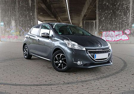 Peugeot 208 5-Türer PureTech 82 Style