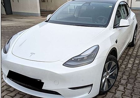 Tesla Model Y RWD 1. Hand MwSt. ausweisbar