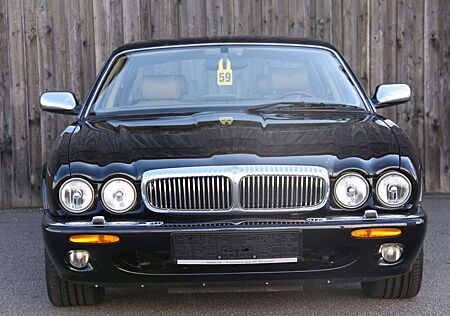 Jaguar Daimler Super V8 Langversion