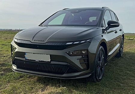 Skoda Enyaq RS Suite /Maxx, Panorama, AHK, Winter und Transpor