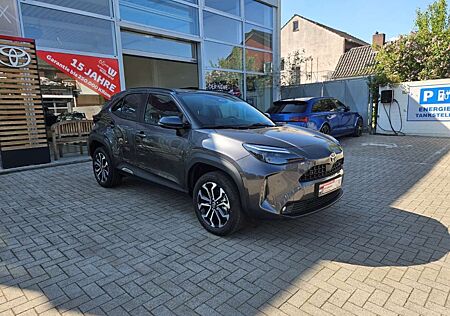 Toyota Yaris Cross Teamplayer 1,5lvHybrid Teamplayer SHZ RFK ACC ACP