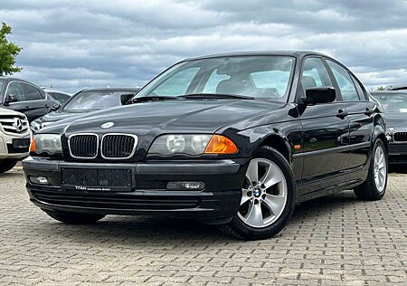 BMW 318 i TÜV neu Automatik Klima AHK PDC SHZ Alarm