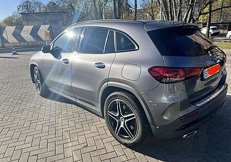 Mercedes-Benz GLA 250 8G-DCT AMG Line - 2 Jahre Junge Sterne Garantie
