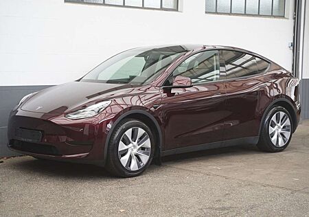 Tesla Model Y Long Range AWD *Matrix-LED*