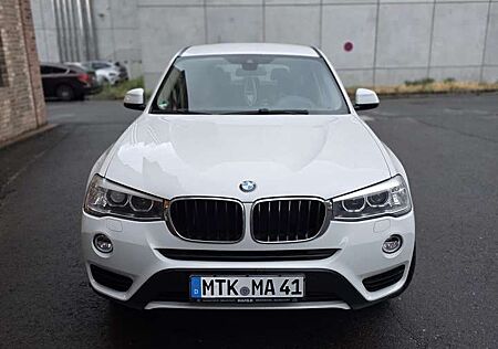 BMW X3 xDrive 2.0 Top gepflegt-AHK-8-fach bereift- TÜVne