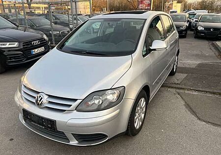 VW Golf Plus Volkswagen Comfortline 1.6 L 75KW 102 PS