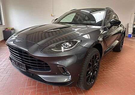 Aston Martin DBX 4.0 V8