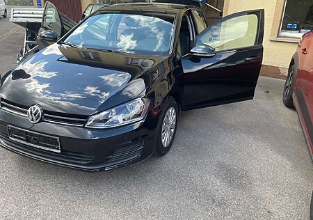 VW Golf Volkswagen 1.2 TSI BlueMotion Technology Trendline