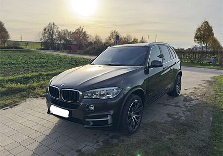 BMW X5 xDrive30d Sport, Head-Up, Soft-close, AHK, Top