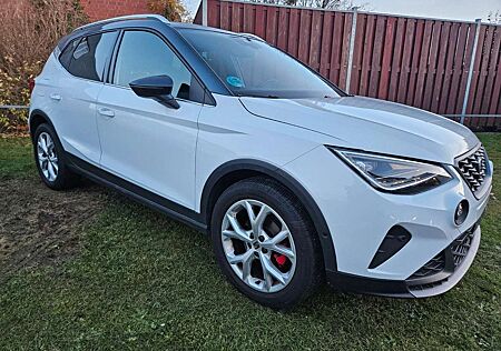 Seat Arona FR DSG LED KAM NAV WIRELESS SMART LINK ACC