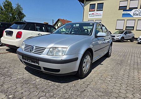 VW Bora Volkswagen Lim. Basis / TÜV Neu