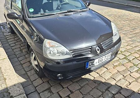 Renault Clio 1.2 16V Dynamique