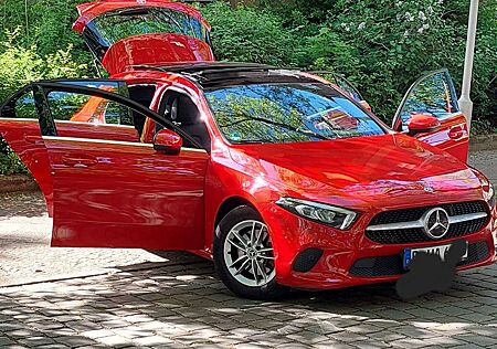 Mercedes-Benz A 200 Panoramadach wenig km